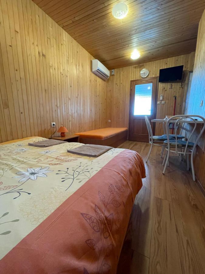 Nero Apartman Veľký Meder Exterior foto
